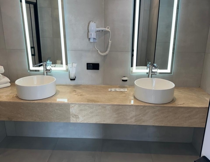 Люкс 2-местный 1-комнатный люкс-студия - Отель «Изумруд» Гагра