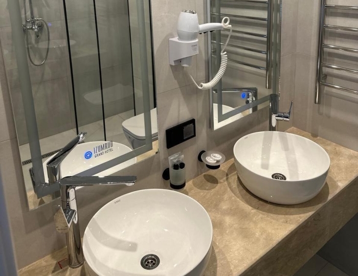 Люкс 2-местный 2-комнатный - Отель «Изумруд» Гагра