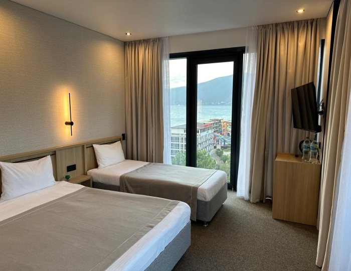 Стандарт 3-местный 1-комнатный с балконом - Отель «Изумруд» Гагра